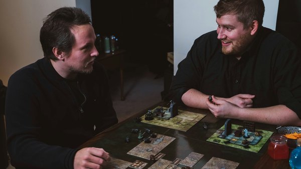 Quelles sont les meilleures méthodes pour tester l'équilibrage des compétences dans un MOBA?